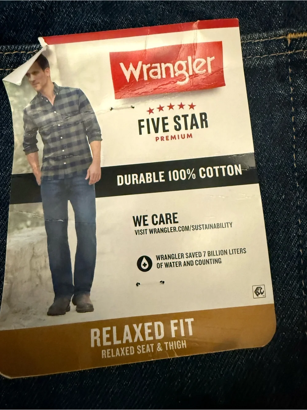 Wrangler Men's Dark Blue Relaxed Fit Size 40 x 32 NWT